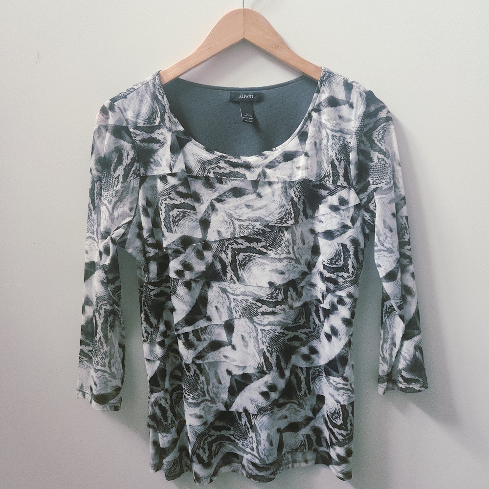 Alfani Layered Abstract Blouse Womens Medium Long Sleeve 100% Nylon